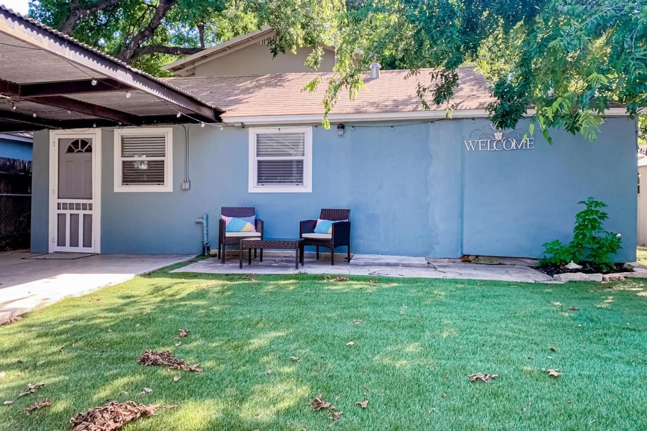 The Cedar House Vila San Antonio Exterior foto